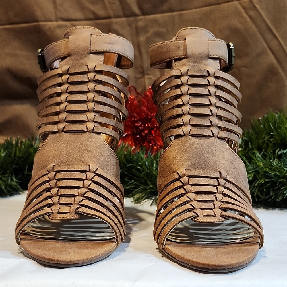 JustFab Tan Strappy Sandals - Picture 4 of 11